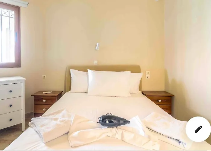 Crown Apartments