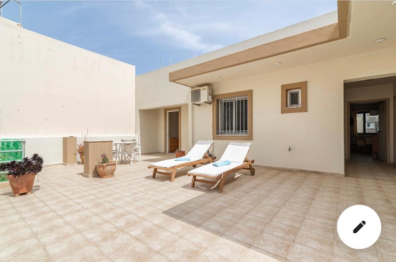 Apartament Crown *